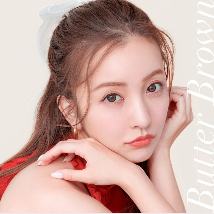 板野友美